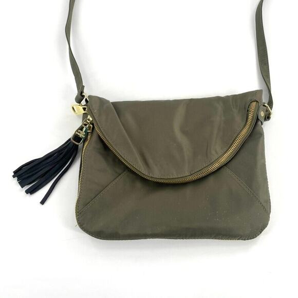 Steve Madden Envelope Crossbody Purse Handbag Expandable‎ Green Nylon Tassel - Picture 1 of 13
